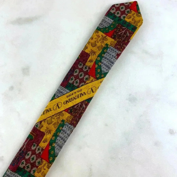 VALENTINO CRAVATTE 100% Silk Men Red, Green & Gold Tree Necktie, Made in Italy - Picture 6 of 9